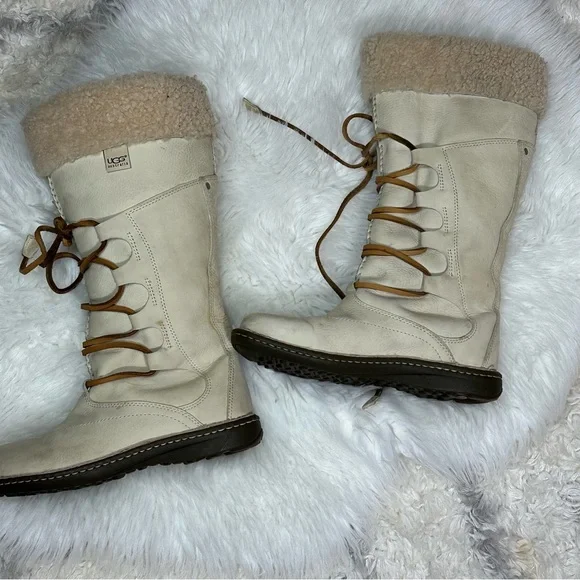 UGG Women's Tan Shearling Lace-Up leather Boots - Picture 2 of 11